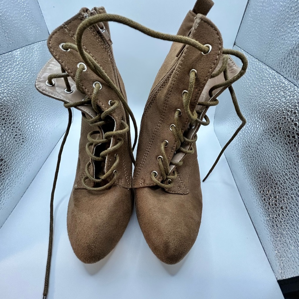 Charlotte Russe Brown Lace Up Heeled Ankle Booties Size 7